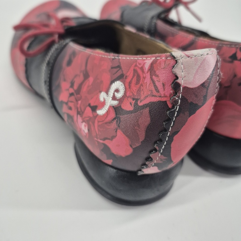 John Fluevog Erika Brogued Oxford Red Black Pink Leather Size 8.5 - Picture 10 of 16